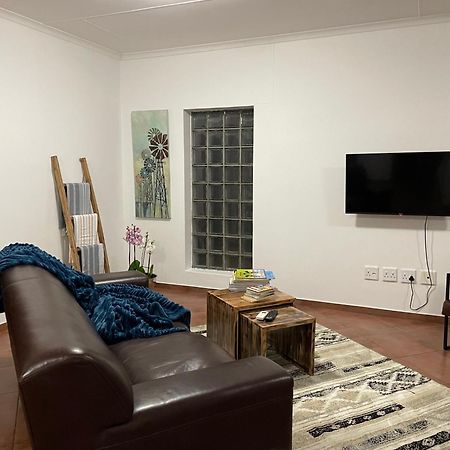 City Comfort Self Catering Windhoek Exterior photo